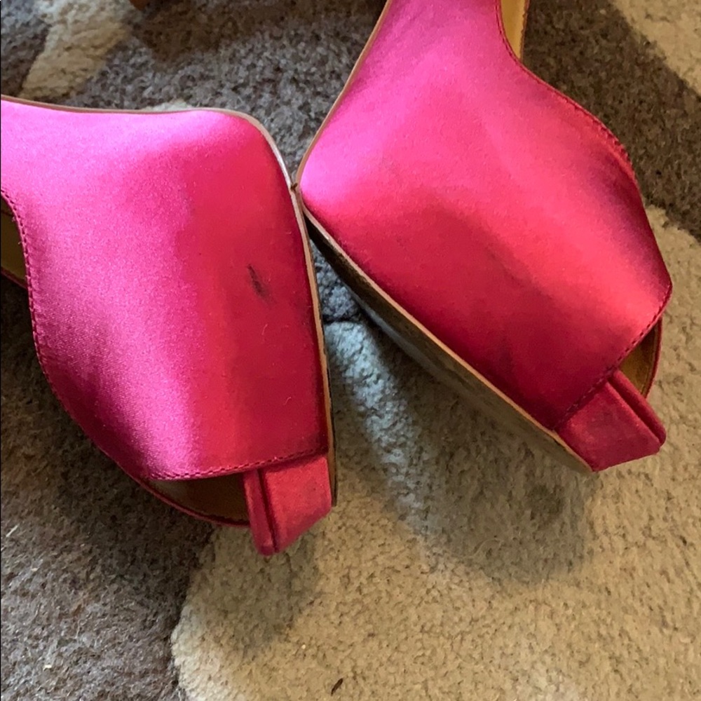 Por La Victoire Pink Satin platforms - Picture 10 of 16